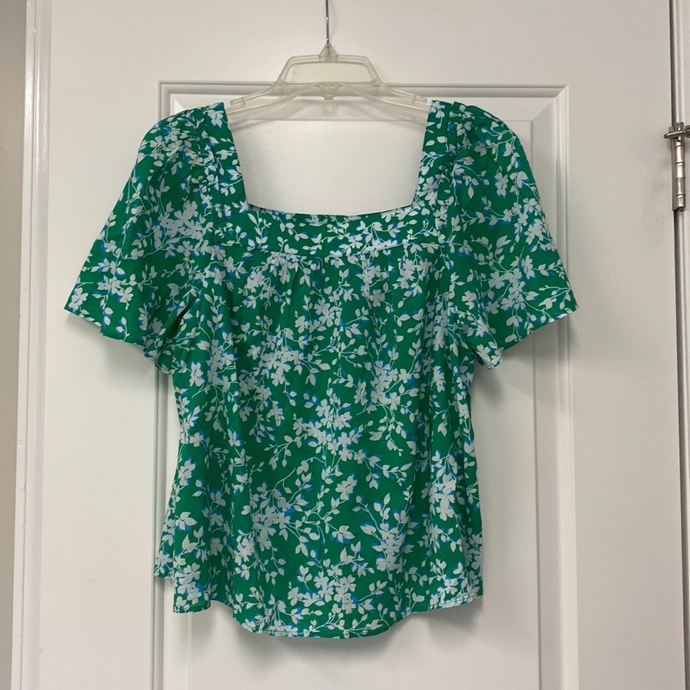 NWOT Draper James Maren top size S
